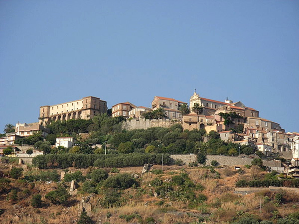 Covid, positivi sindaco e assessore del comune di Nicotera
