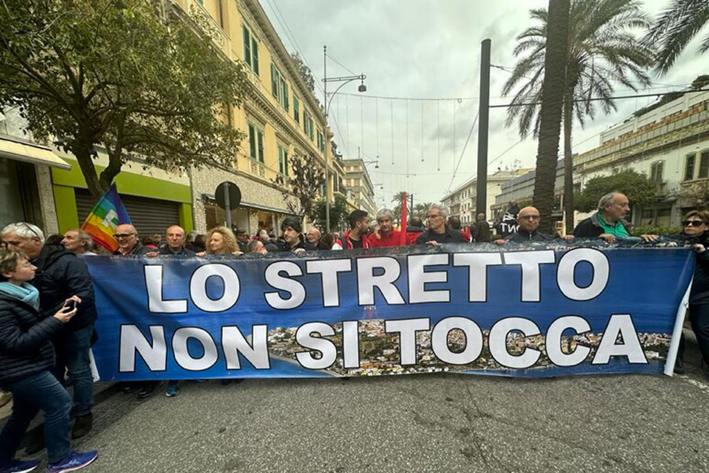 no-ponte-stretto83e22fa7ace_b9e3f.jpg