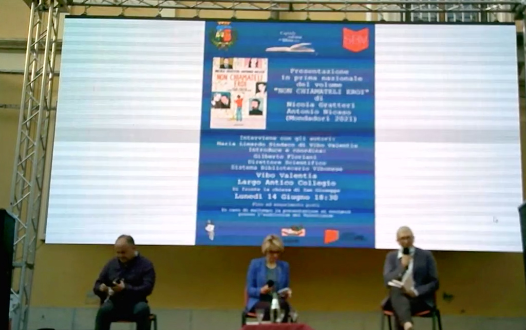Gratteri a Vibo presenta nuovo libro "Non chiamateli eroi" con Nicaso 