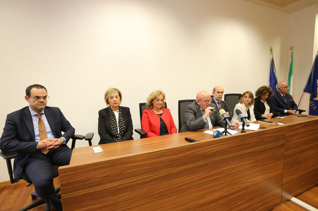 Regione: Giunta approva istituzione rete per lotta povertà 