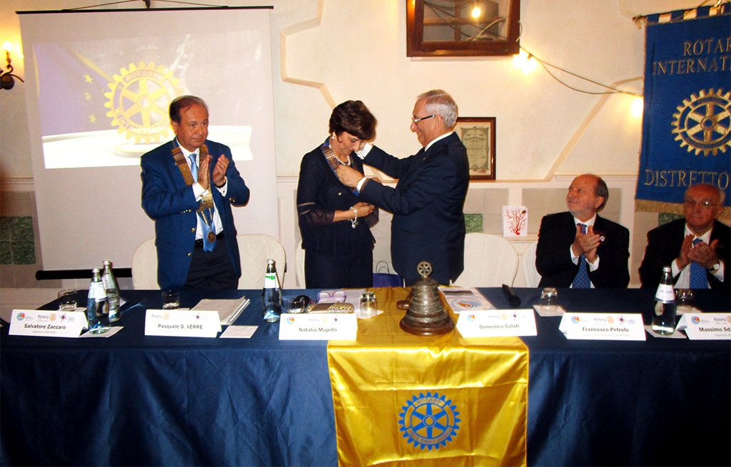 Natalia Majello nuovo presidente del Rotary Club di Lamezia 