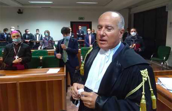 nuovo-presidente-tribunale-catanzaro.jpg