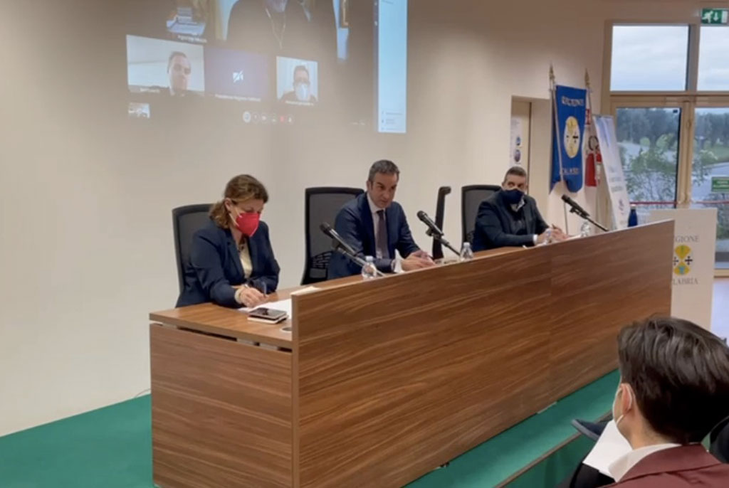 Regione, Unità di crisi: più posti letto Covid e avanti a gran ritmo con campagna vaccinale