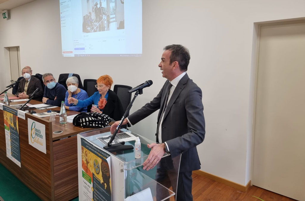 occhiuto-conf-sanita_e86eb.jpg
