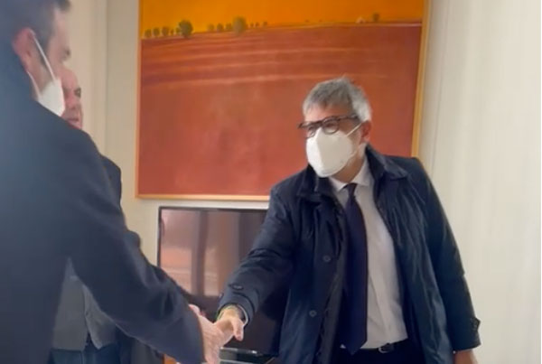 Aeroporti, Occhiuto incontra presidente Enac: "Prossimamente importanti novità per scali calabresi"