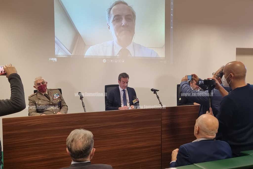Covid, in Calabria oltre 300mila persone senza prima dose. Occhiuto: "Da lunedì 18mila somministrazioni a domicilio"