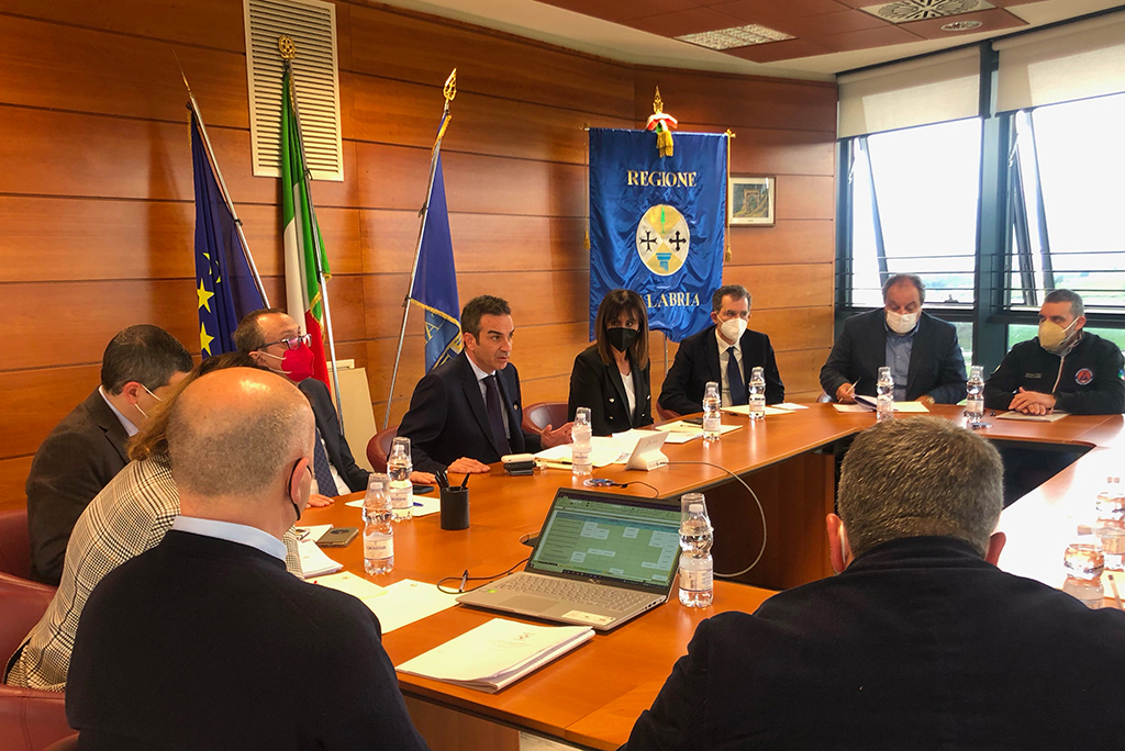 Regione, Occhiuto: "Al lavoro per riprogrammare 1,1 miliardi perché mai spesi"
