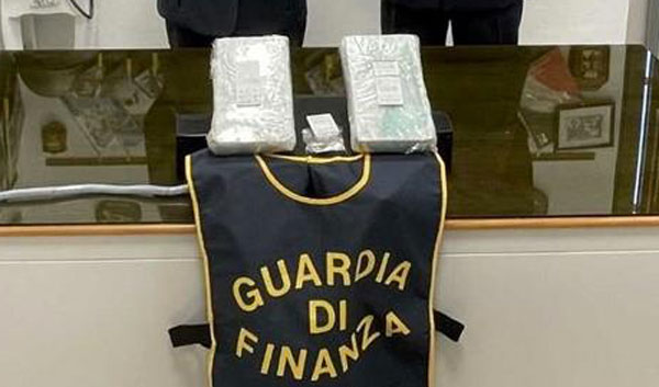 Due corrieri della droga siciliani arrestati a Gioiosa Ionica