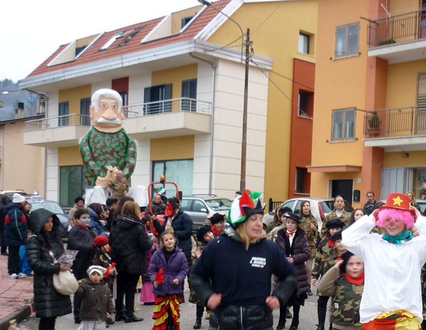 Calabria: carro allegorico dei bambini oratorio “Benedetto XVI” sfilerà a Lamezia