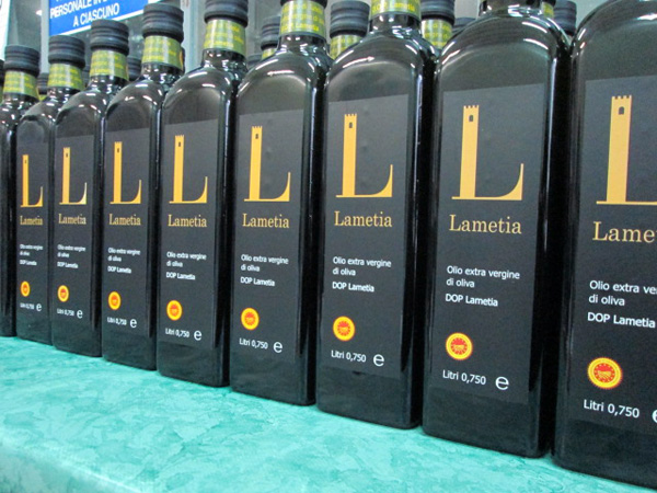 olio-azienda-lametina-premia-a-perugia.jpg