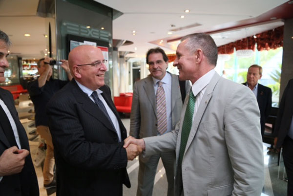 Oliverio ha incontrato il premier del South Australia Jay Weatherill