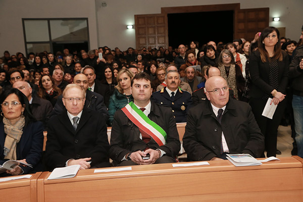 oliverio-chiesa-mendicino-4.jpg