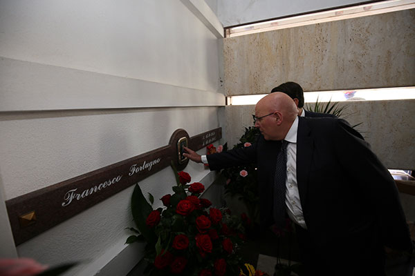oliverio-cimitero-locri-fortugno.jpg