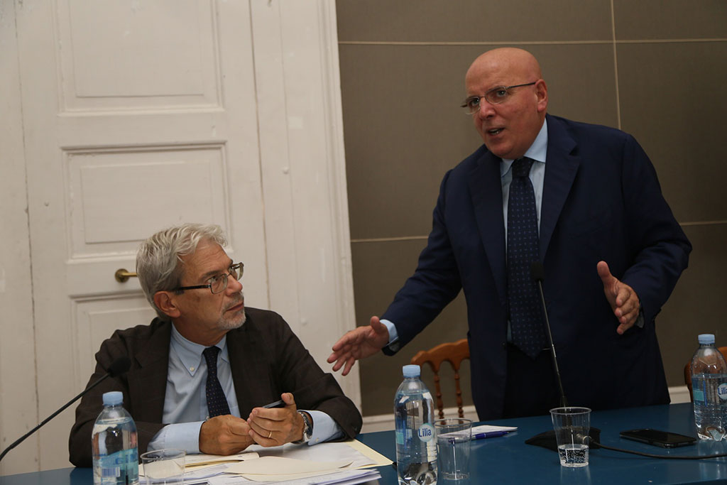 Patti territoriali, Ministro De Vincenti giovedì in Calabria