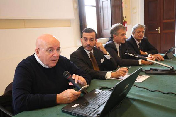 Convegno su difesa contro minaccia cibernetica a Cosenza con Oliverio