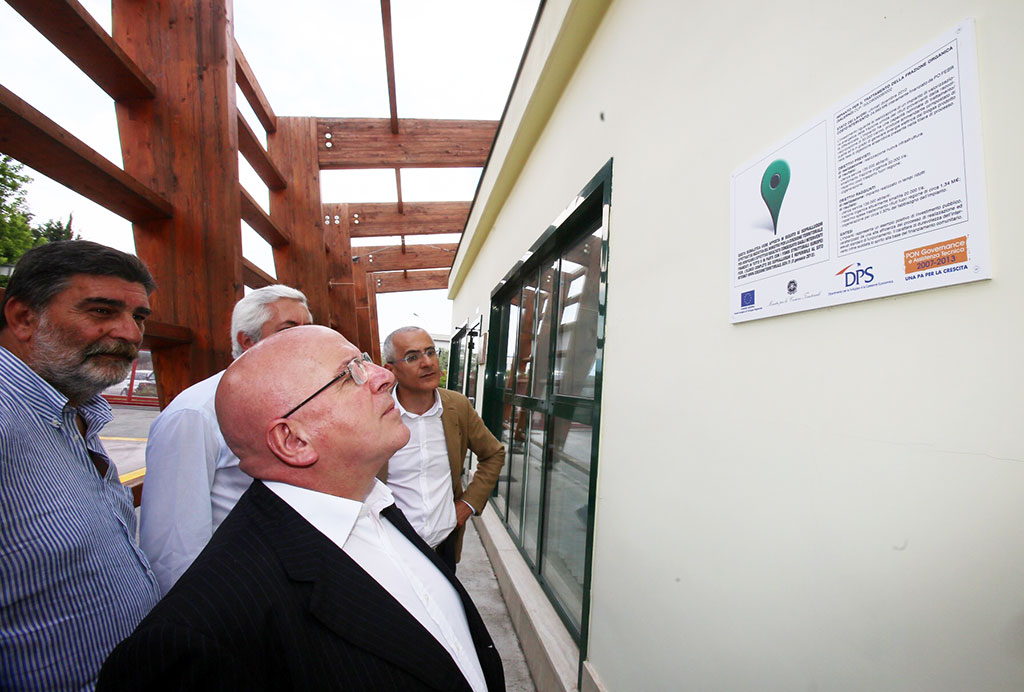 Presidente Oliverio visita impianto lavorazione rifiuti di Salerno