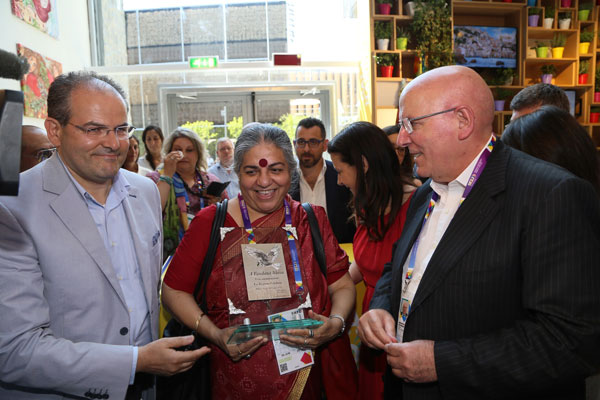 Oliverio incontra l’ambientalista indiana Shiva all'Expo 2015