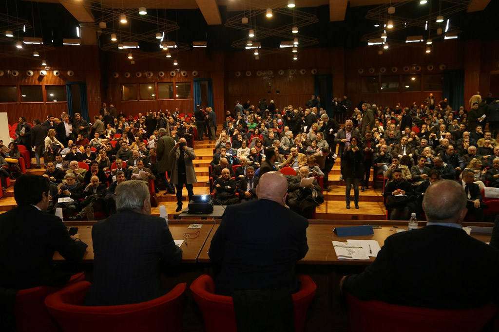 oliverio-su-legge-urbanistica-lamezia-terme.jpg