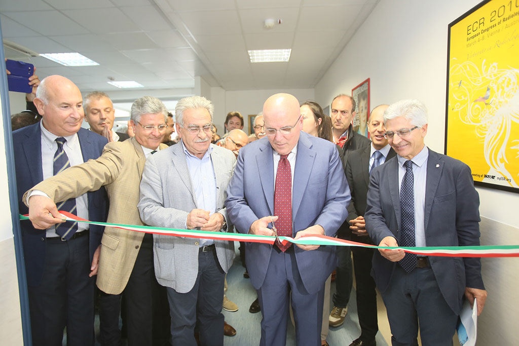Oliverio inaugura postazione TAC al San Giovanni di Dio a Crotone