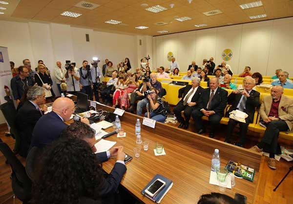 Consulta Regionale dei calabresi all'estero, Oliverio: "Contributo e relazioni importanti per crescita e sviluppo"
