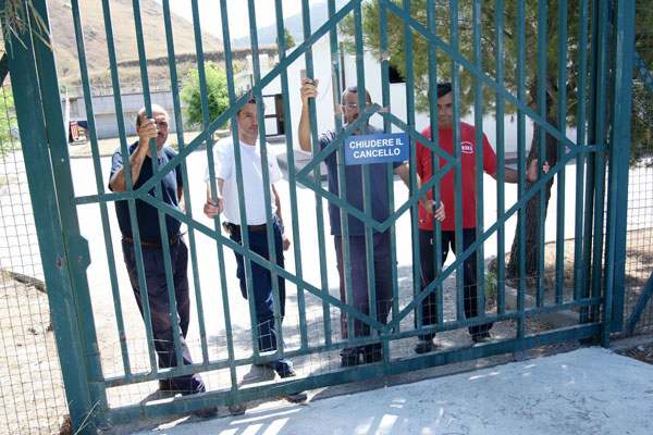 Nocera Terinese, licenziamenti depuratore: Operaio ricoverato in ospedale, il Pd esprime solidarietà