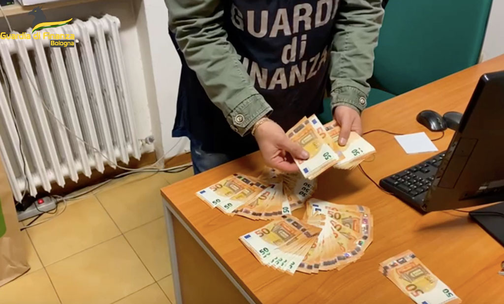 ‘Ndrangheta, reinvestivano denaro cosca “Iamonte”: sequestrati conti anche all’estero - VIDEO