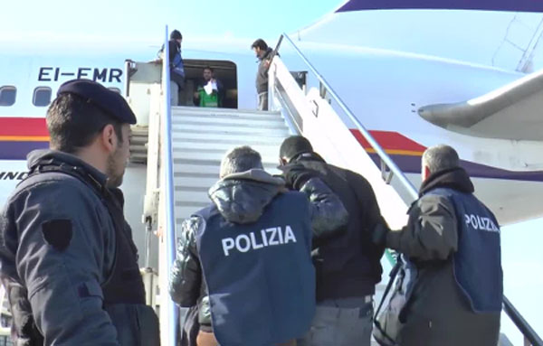 Operazione “Oscar 3” a Catanzaro contro immigrazione clandestina, espulsioni e un arresto