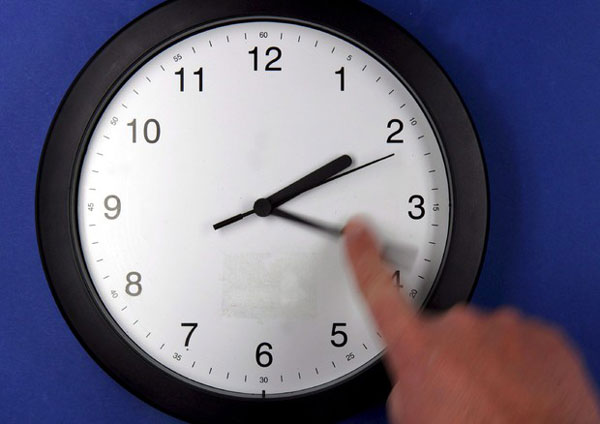 Torna l'ora legale, stanotte il cambio: lancette avanti di 60 minuti