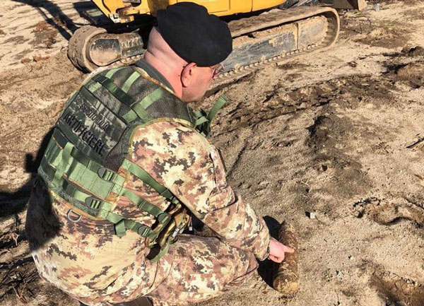 Ordigno bellico trovato in terreno a Delianuova, fatto brillare