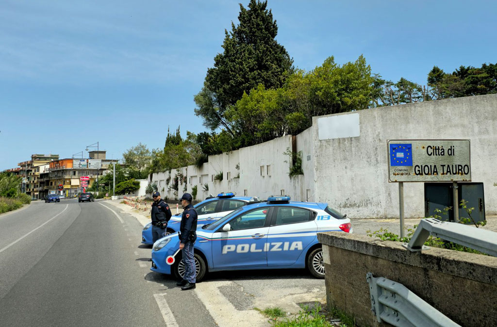 Estorsione e atti persecutori, arrestata coppia nel Reggino