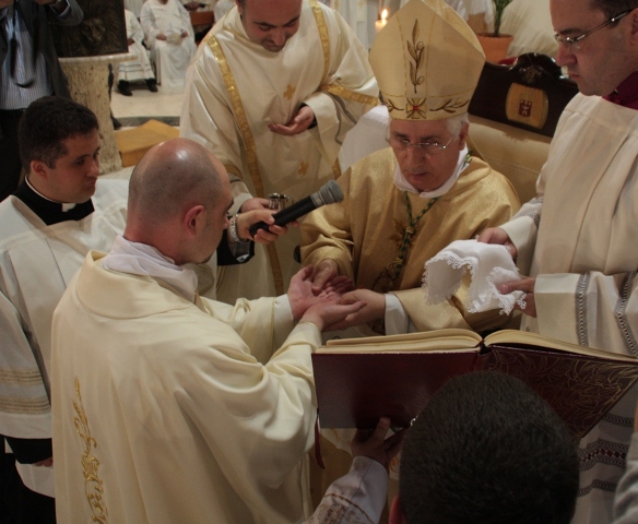 ordinazione_nuovi_sacerdoti_ter