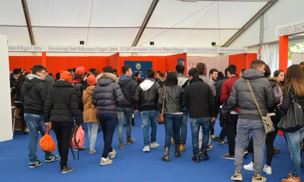 Scuola: buona la prima per “OrientaCalabria” in corso a Lamezia fino al 12 marzo
