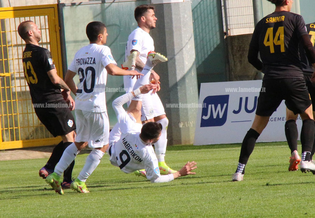 ormazione-fc-lamezia-10420224ca78_27b65.jpg