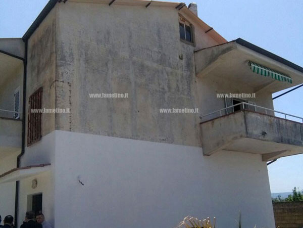 Lamezia, inaugurato Ostello della Carità in immobile confiscato. Padre Di Trapani: "Ripartiamo da chi distrugge i sogni"