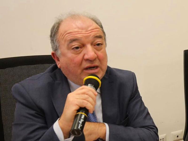 Sanità, Pacenza: "No a invasioni di campo del Governo"