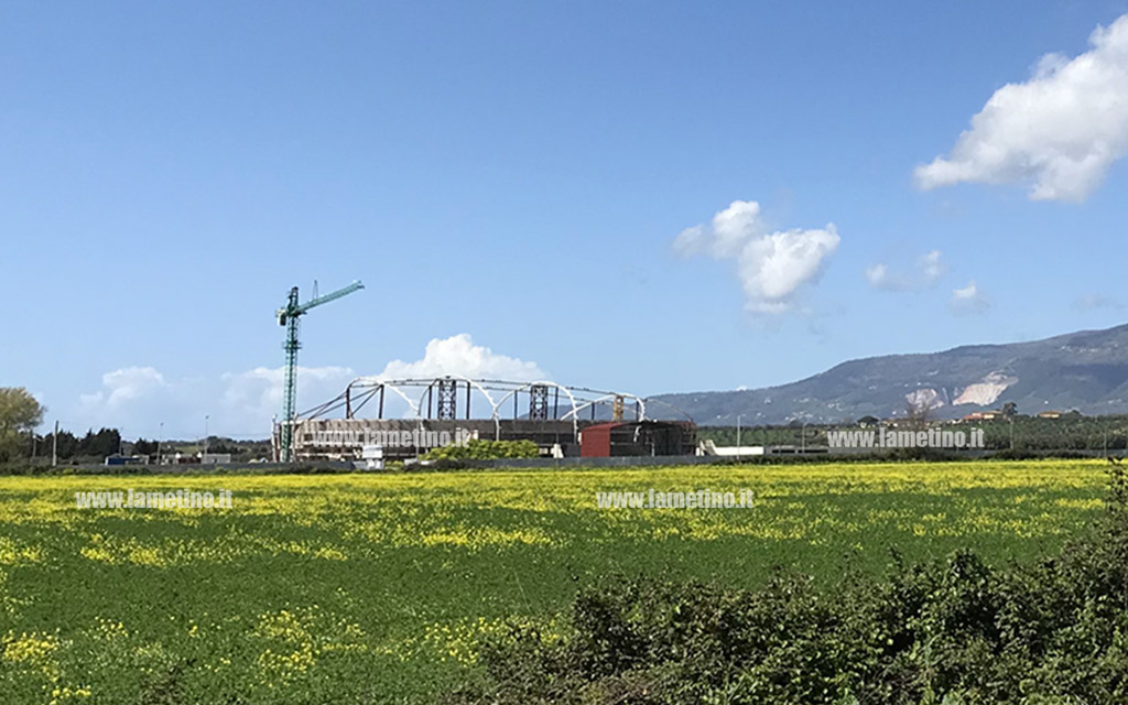 Lamezia, realizzazione palazzetto dello sport: liquidato quinto stato avanzamento lavori