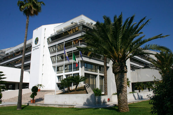 Regione revoca concorso Arcea, in fumo 3mila domande di giovani calabresi