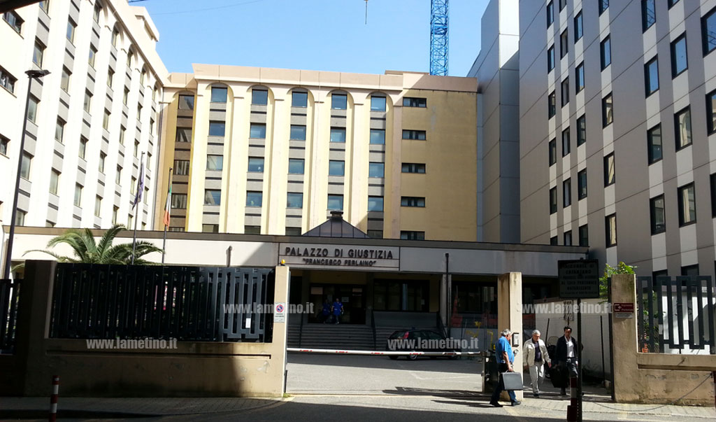 palazzo-di-giustizia-Catanzaro-tribunale_2015_c9a99_ebf8c_982df_d7f0d.jpg