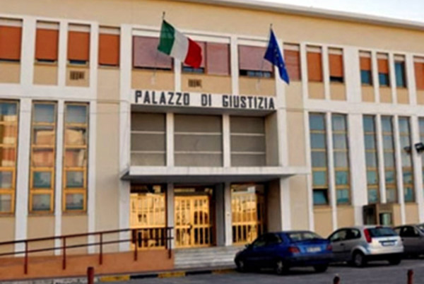 Scoperta truffa ai danni Inps, 257 falsi braccianti denunciati a Locri