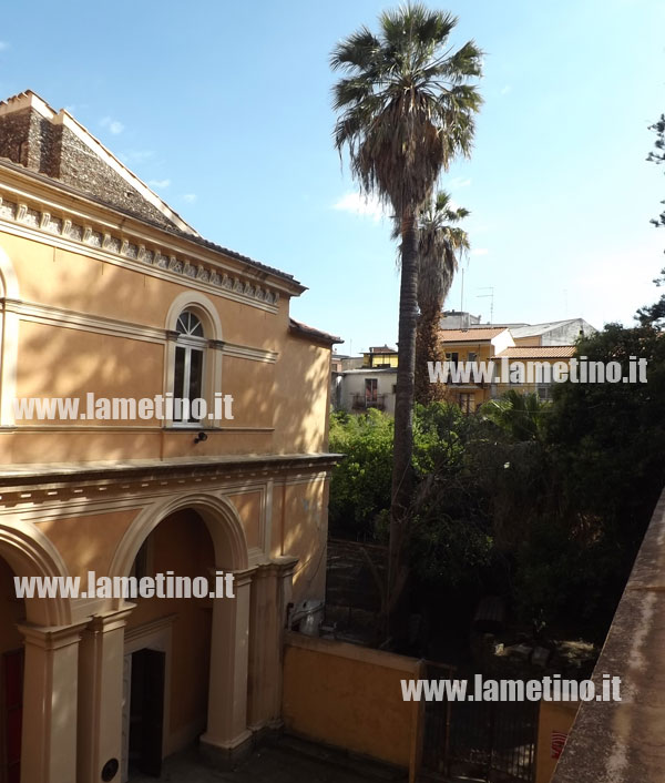 palazzo-nicotera-scorcio-giardino-lamezia.jpg