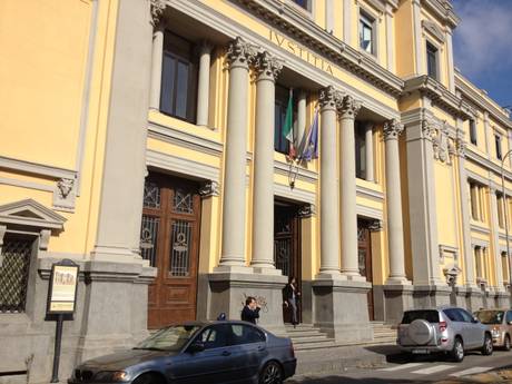 Calabria: corruzione in atti giudiziari, chiesto giudizio per magistrato Mollace
