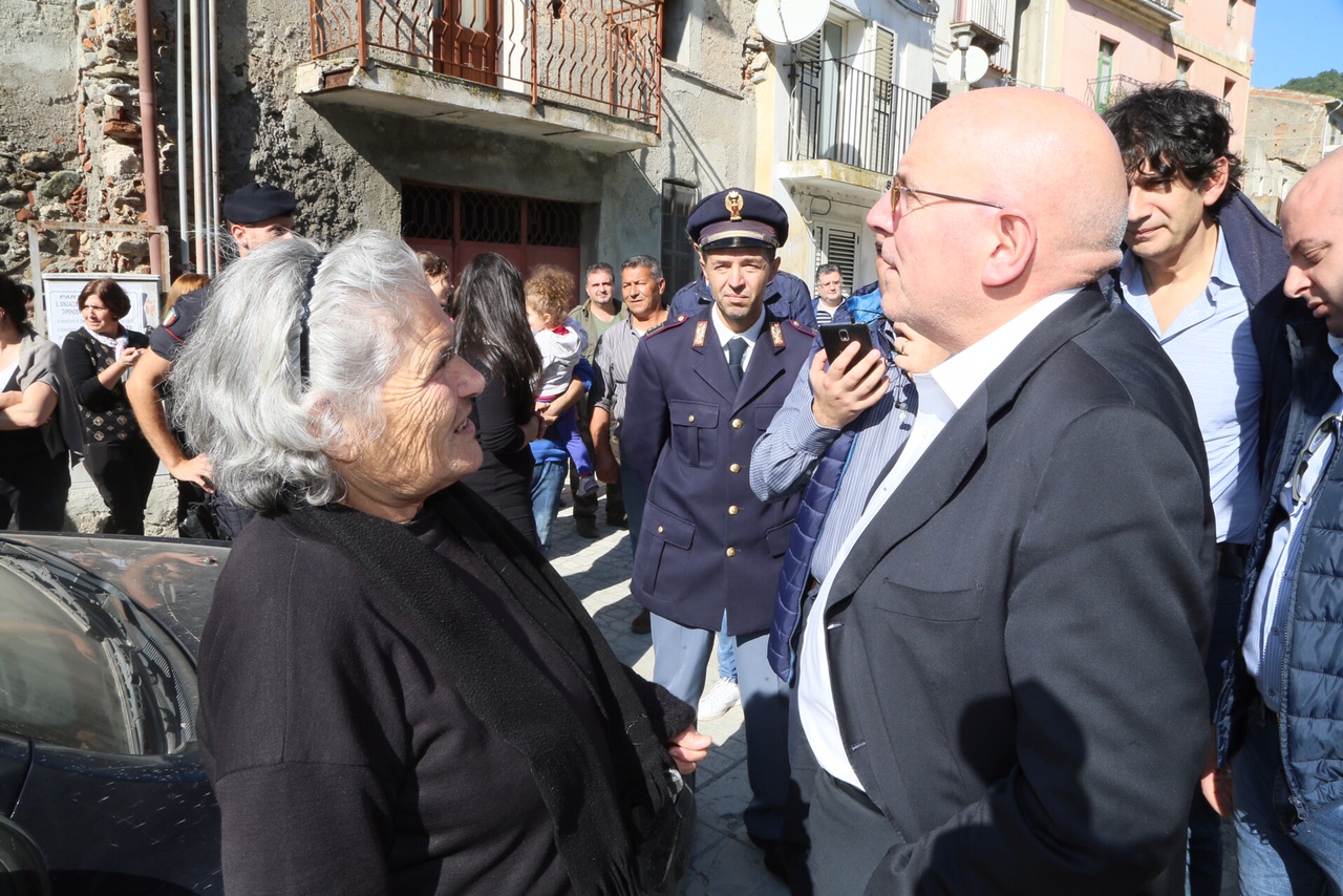 Calabria: sopralluogo Oliverio in zone danneggiate da maltempo