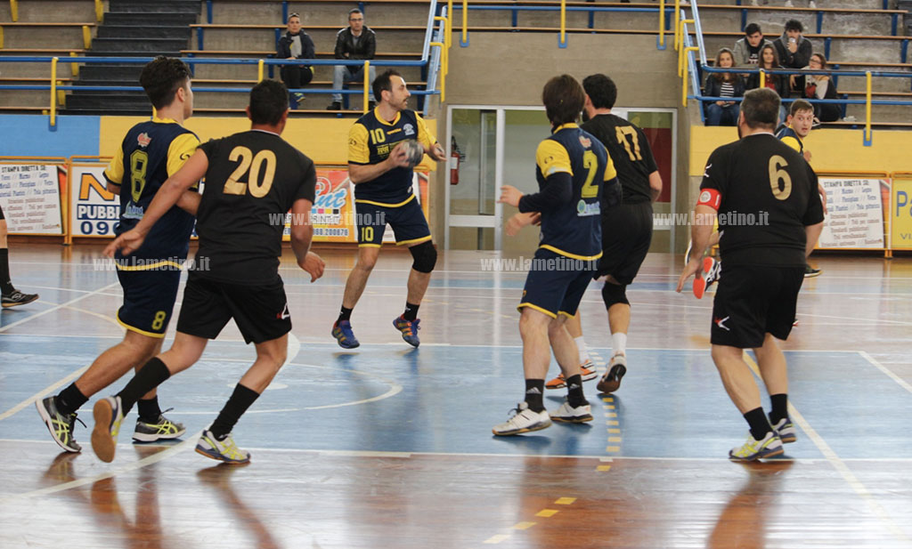 Concluso campionato di Pallamano serie B maschile, terzo posto per i lametini