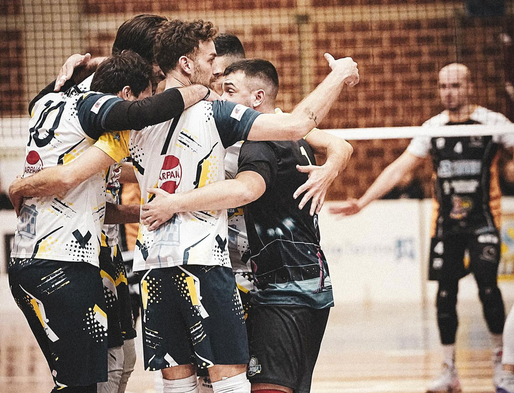 Pallavolo, la Raffaele Arpaia Lamezia batte Ciclope Bronte e si qualifica per la Coppa