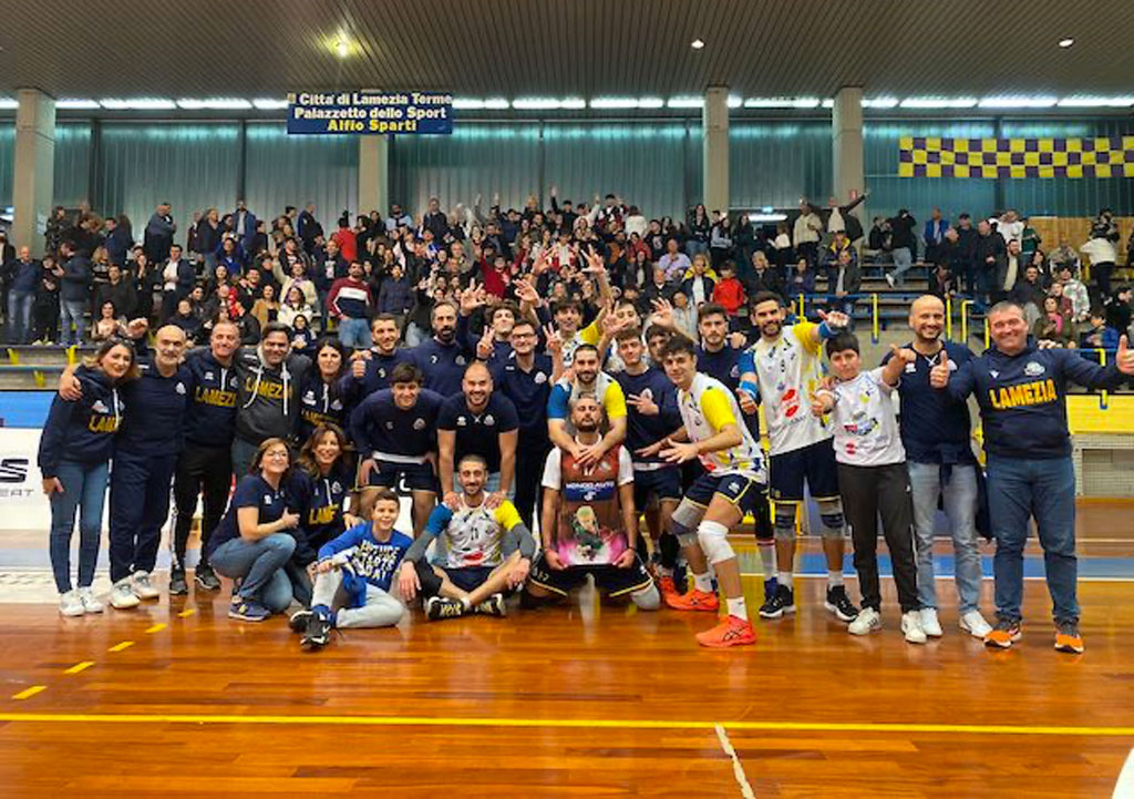 Pallavolo B maschile, Raffaele Lamezia batte Viagrande Catania e balza al primo posto