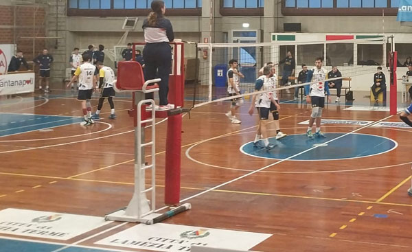 Pallavolo, Raffaele Lamezia ottiene altri 3 punti contro Villafranca