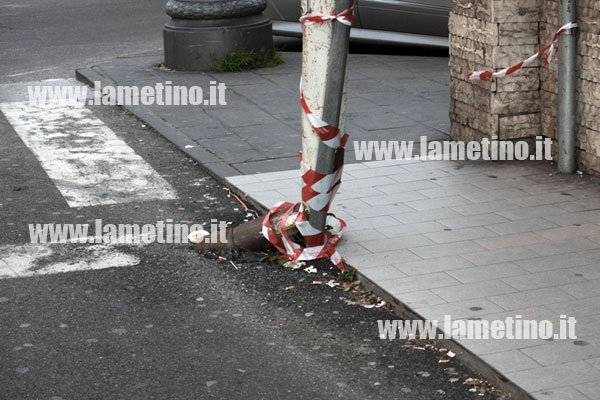 palo-e-segnaletica-via-leonardo-da-vinci-bis.jpg