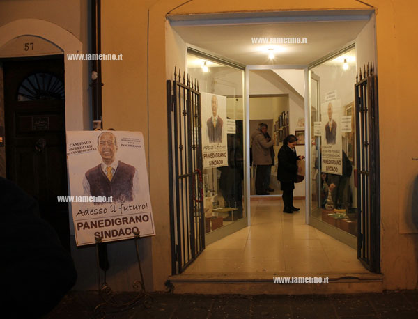 Lamezia: inaugurato punto d’incontro del candidato Panedigrano
