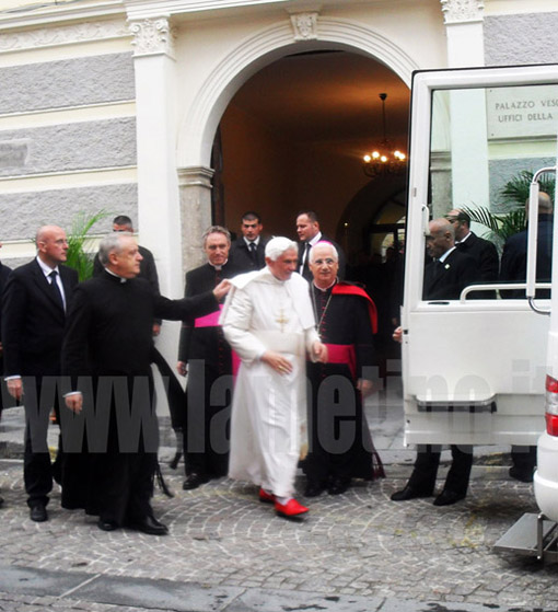 papa_benedetto_xvi_lamezia_per_lametino_ok