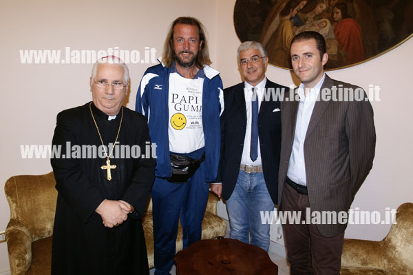 Lamezia: Antonio Borromeo, alias Papi Gump, incontra vescovo Cantafora